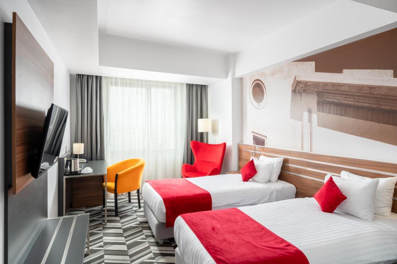 Mercure Bucharest Unirii Esterno foto